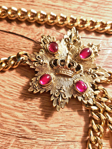 Vintage RJ Graziano Chain Necklace or Belt with Red stones and Crowns Rare - Picture 4 of 10