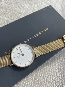 petite evergold daniel wellington