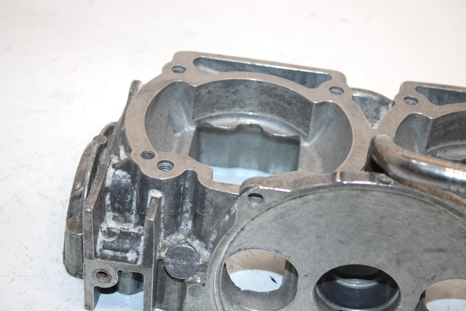 96 Ski-doo Formula Ss 670 OEM cárter superior medio 420887515 SSS Foto 4 de 4