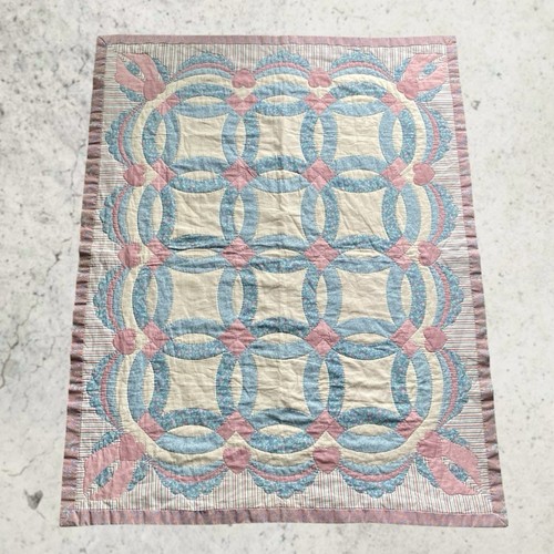 Vintage Handmade Double Wedding Ring Quilt Blanket Floral Hearts 44 x 34.5