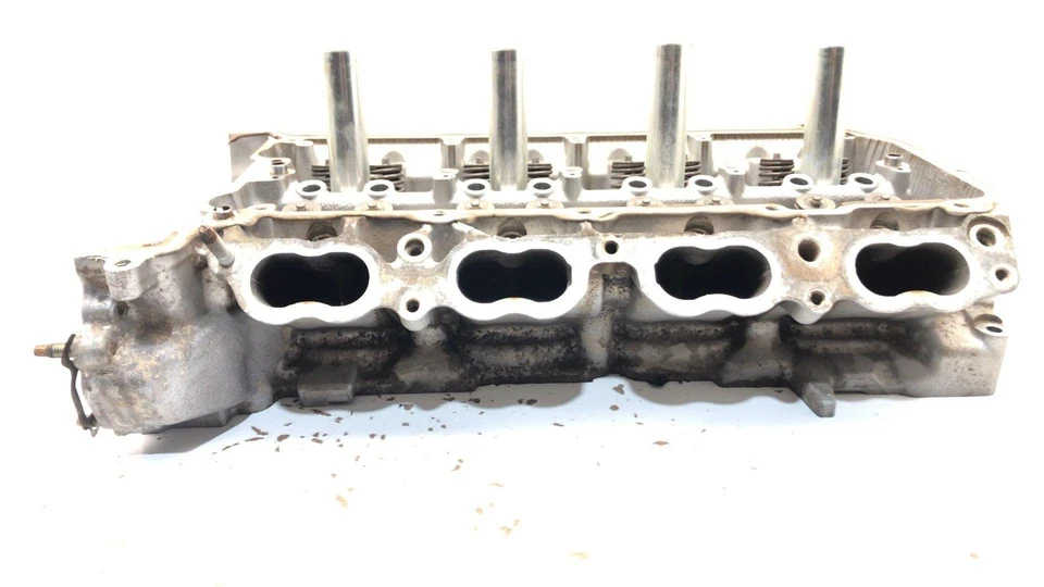 Conjunto de culata derecha Toyota Tundra 2007-2017 pasajero 5,7 L OEM Rh Foto 4 de 4