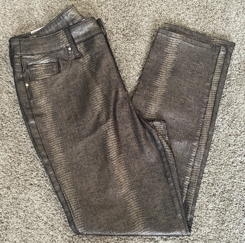 Chico's So Slimming Girlfriend NWT Slim Leg Gold/Navy Croc Foil Sz 1.5/10R