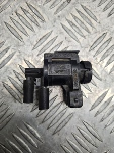 Volkswagen Golf IV 2002 Diesel Turbolader Druckwandler Magnetventil DRA19880