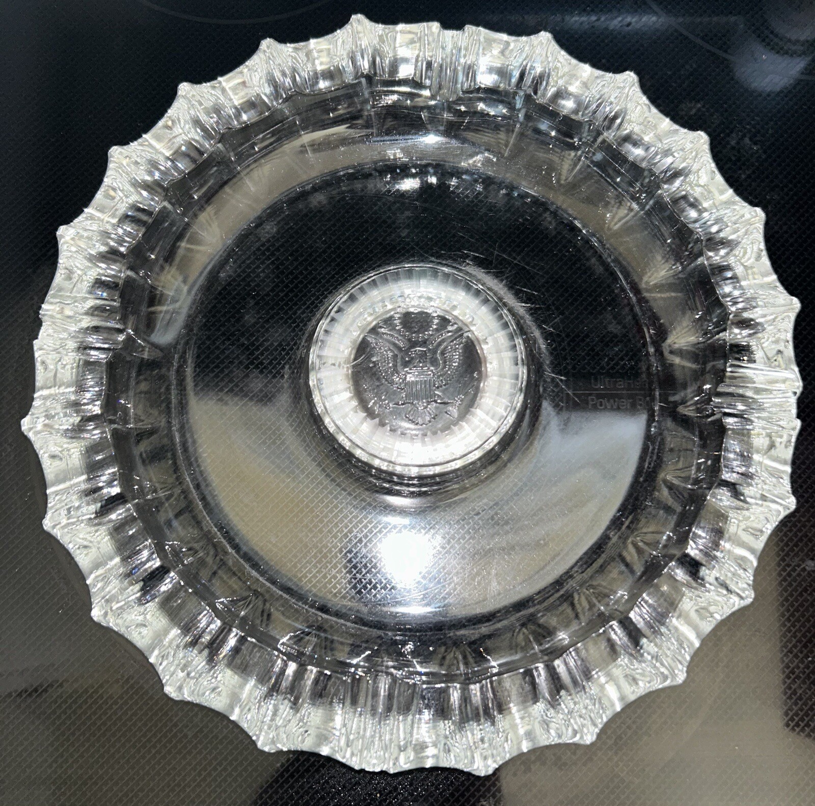 United States Presidential Seal Heavy Etched Glass Vintage Cigar Ashtray