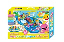 IWILL Company Pinkfong Baby Shark Exciting Water Park Fishing & Sand Play Set