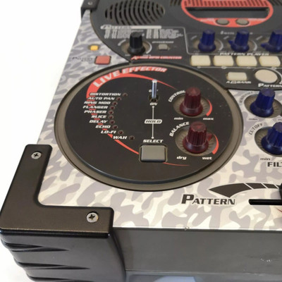 YAMAHA DJX-IIB - DJ Mixer/Sampler - Rhythm Machine - Sequencer