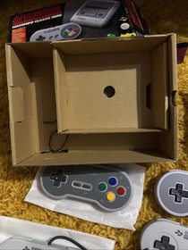 Super Nintendo Super Famicom Edition Classic Mini w/ Box 8bitdo Controllers