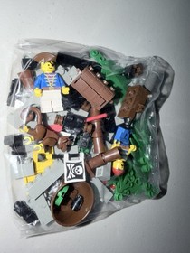 Lego Vintage Pirate Sets Forbidden Island 6270, 6261, & 6260 (Complete)
