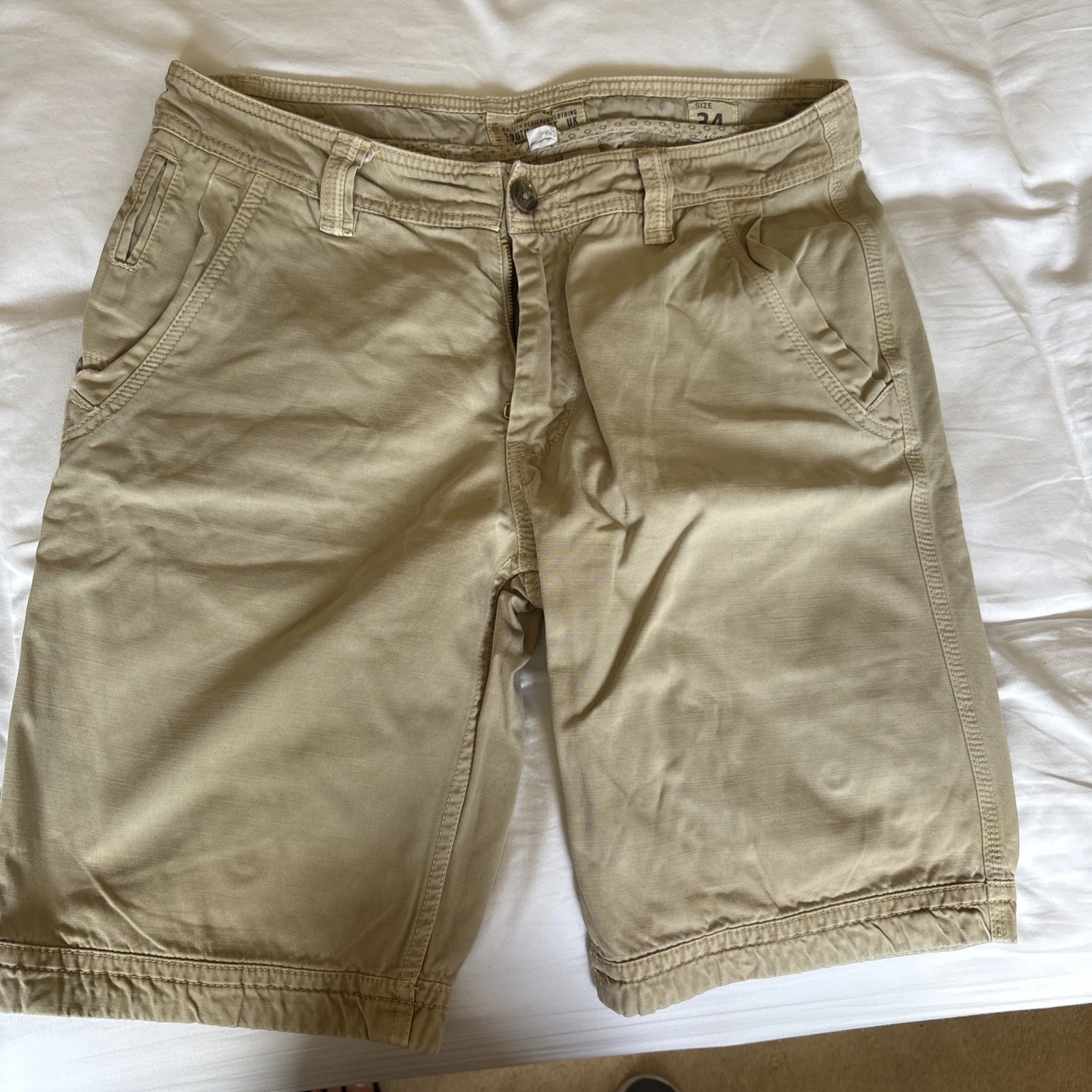 FatFace Mens Shorts W34 beige Cotton Utility Combat
Opens in a new window or tab