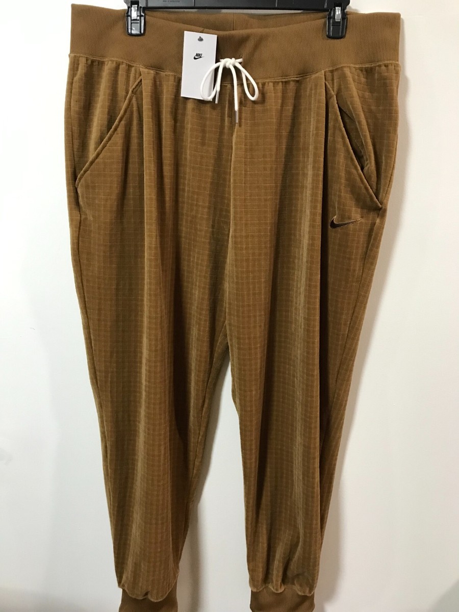 Nike Sportswear Women's Size XXL Ale Brown High-Waisted Velour