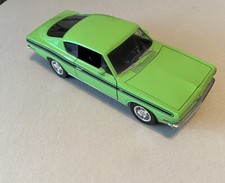 1969 Plymouth Barracuda 383 1:18 Die Cast Road Signatures Model Car Lime Green