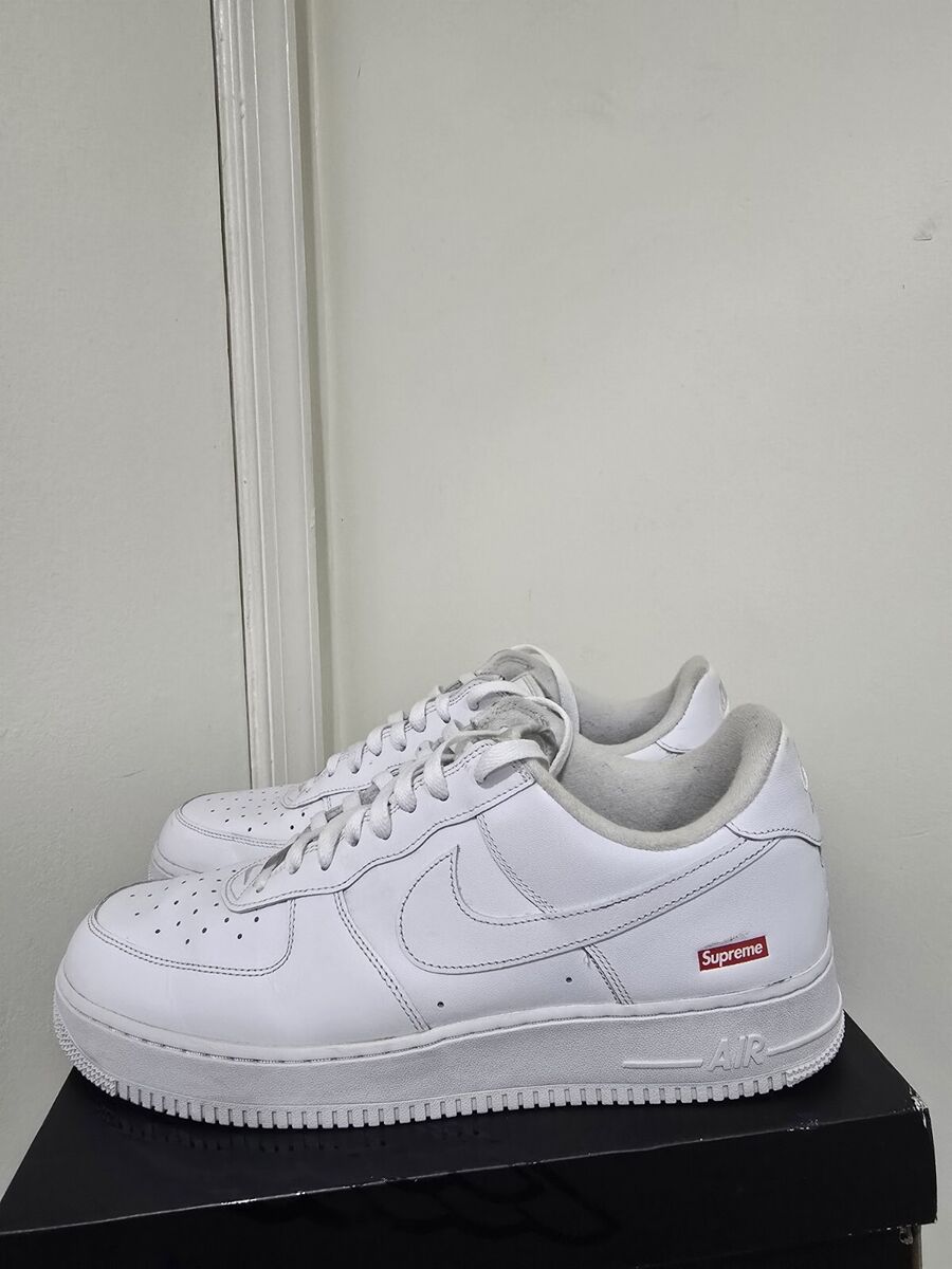 Nike Air Force 1 x Supreme Low White CU9225-100 Size Men 13 Nike Air Force 1 x Supreme Low White CU9225-100 Size Men 13
