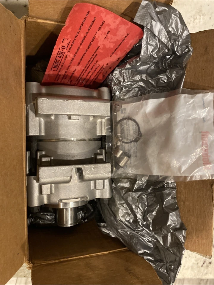 MOTORCRAFT FORD YC-2462 A/C Compressor - Image 4 of 4