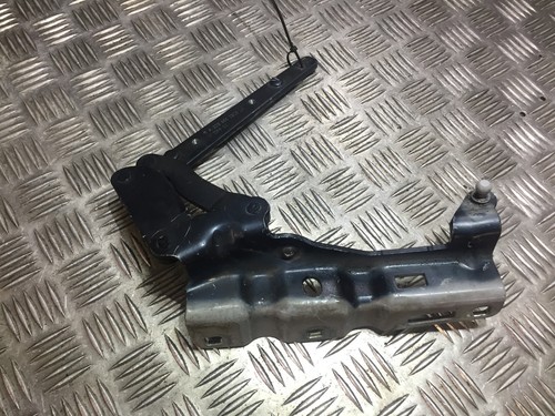 Mercedes W203 CL W209 CLK Scharnier Motorhaubenscharnier Haube Links A2038800328