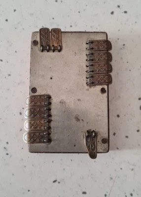 ancien compteurs de points pour jeux de cartes en métal et bois début XXe - Photo 1/4