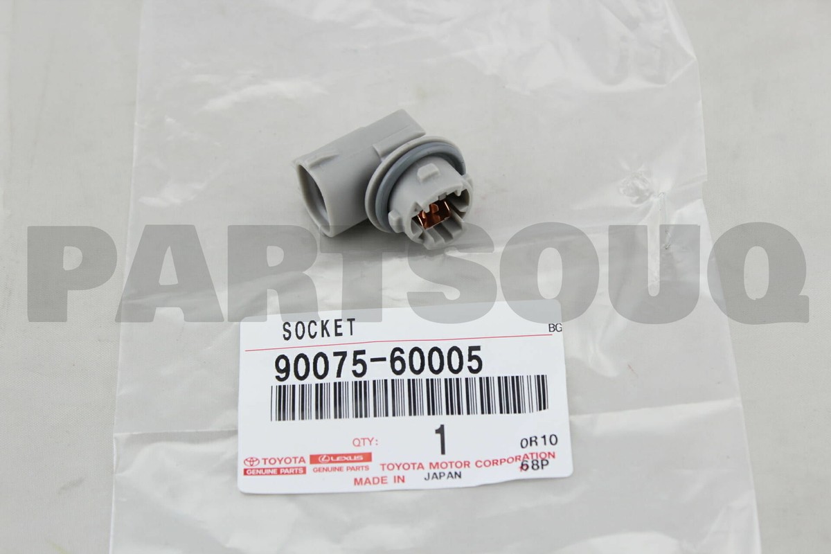 M.E 9007560005 Genuine Toyota PLUG, SOCKET(FOR BACK-UP LAMP