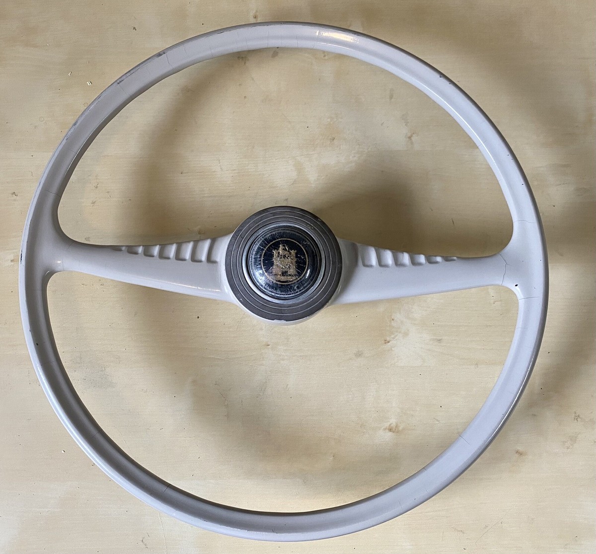 VW Bug T1 Split Oval SPLIT ZWITTER Batwing Steering Wheel | OE