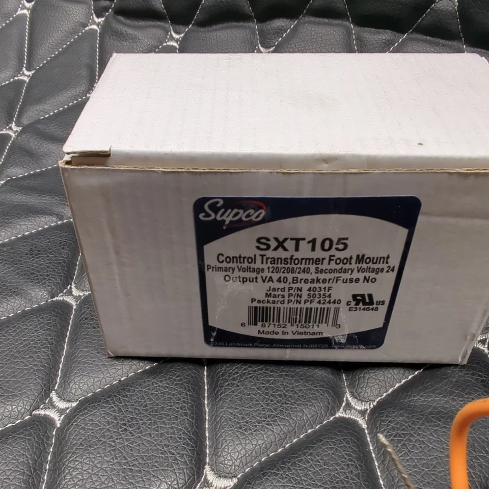 Transformador de climatización Supco SXT105 40VA 120/208/240 voltios x 24 voltios montaje en pie Foto 3 de 4