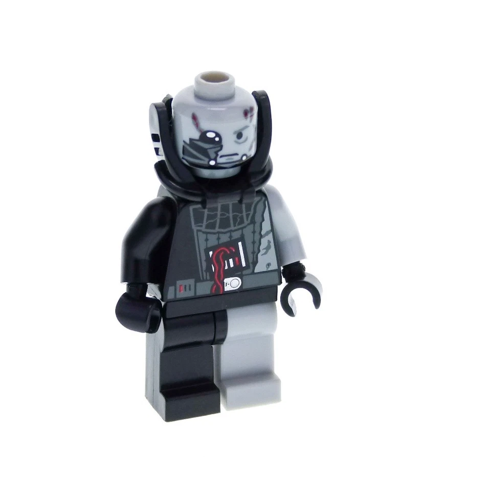 1x Lego Minifigur Star Wars Darth Vader Battle Damaged 7672 973pb0458 sw0180