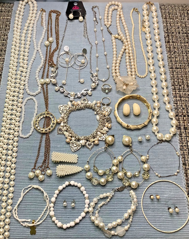 Vintage, Pap, Time & True, Faux Pearl, 28 Pieces Jewelry Lot , All Wearable