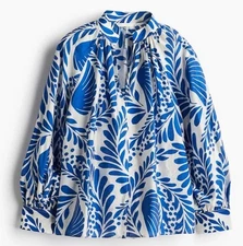 H&M Oversized Blouse, Hennes & Mauritez Size S Blue Buttons On Cuff Of Sleeves ￼
