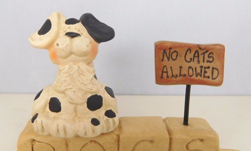Dogs Rule No Cats Allowed - New resin block with dog & sign-Blossom Bucket#26754 - Picture 2 of 5