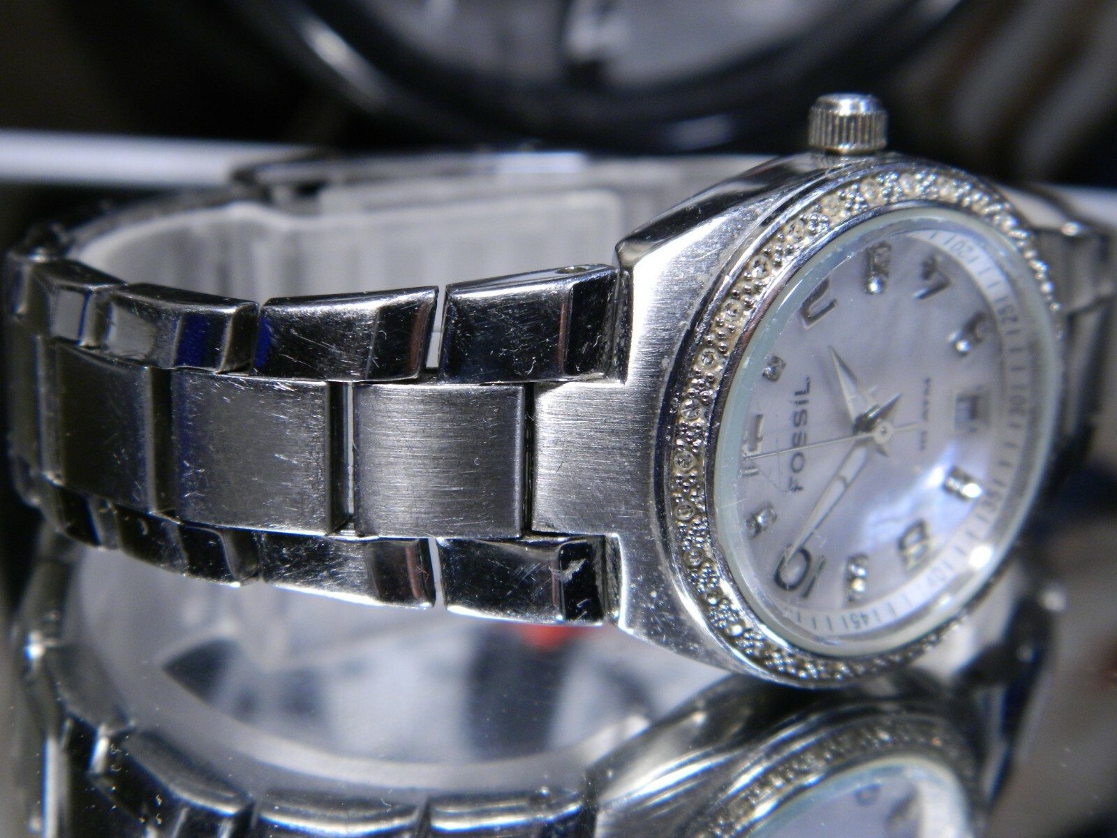 Glitz Steel Watch AM4141 