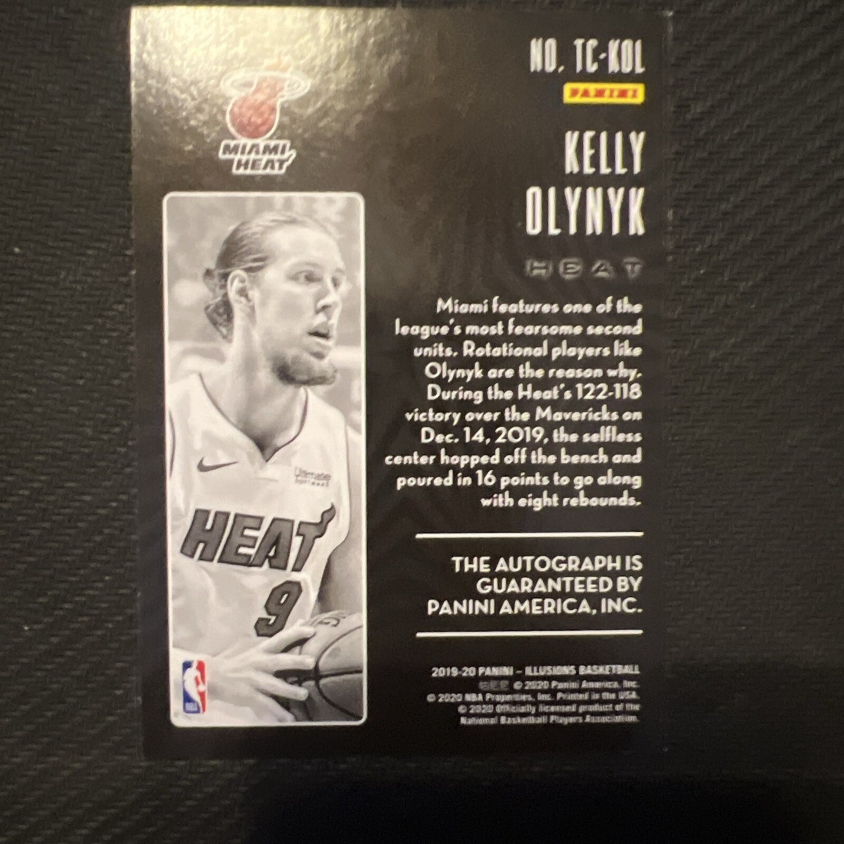 2019-20 Panini Illusions Trophy Collection Signatures Kelly Olynyk