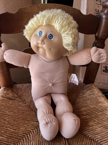 Vintage  Blonde Hair Blue Eyes CABBAGE PATCH KIDS DOLL Signed Dimples 1978 1982