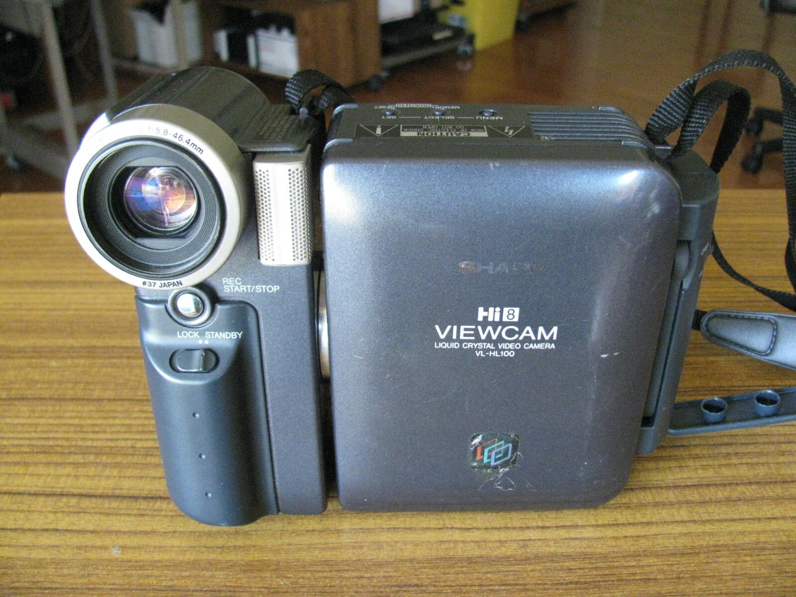 Sharp VLHL100U Hi8mm Camcorder Can Power on Play tape Bad Picture