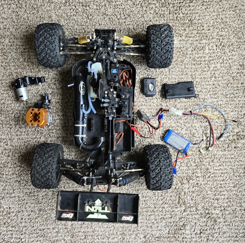TEAM LOSI TEN-T 1/10 4WD NITRO TRUGGY PARTS (Read) - Image 3 of 4