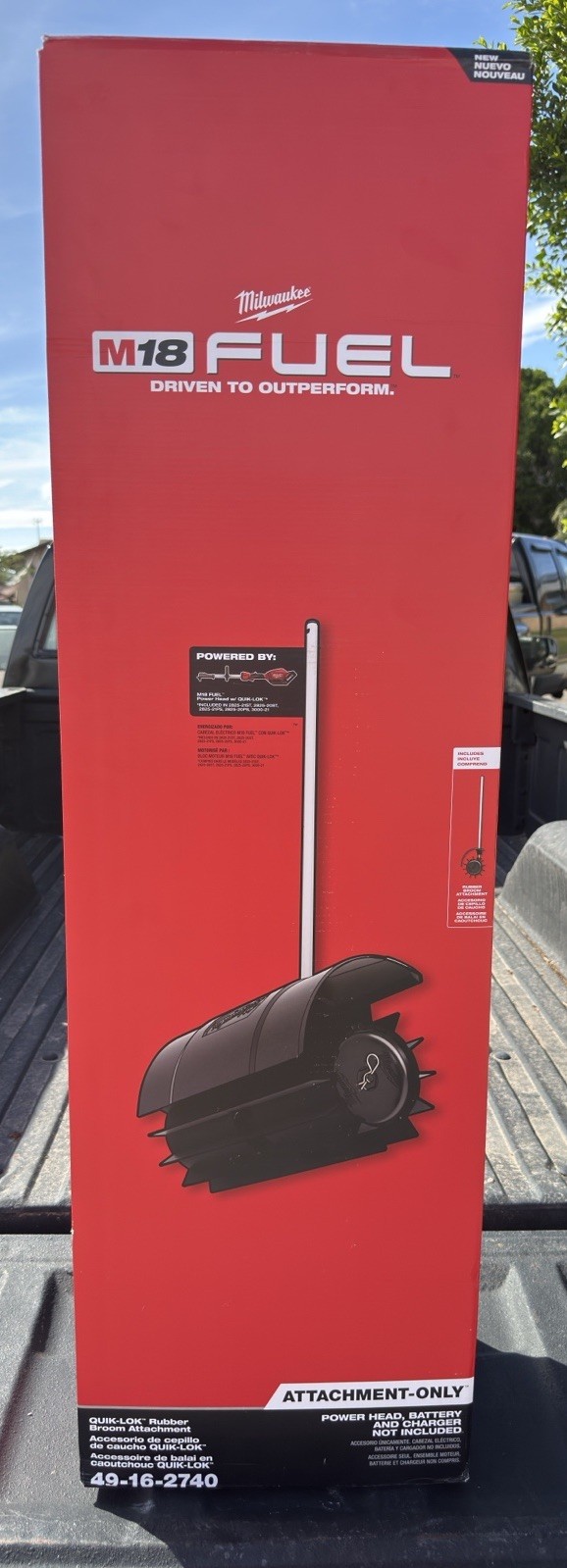 Milwaukee M18 FUEL QUIK-LOK Rubber Broom Attachment (49-16-2740)