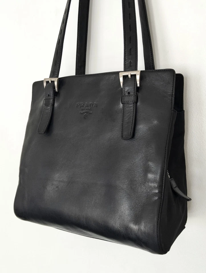 Prada Re-Edition 1995, foto 3 di 5