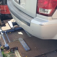 Used Rear Bumper Assembly Rear Fits 2007 Jeep Grand Cherokee Wo Chrome Accent Used Rear Bumper Assembly Rear Fits 2007 Jeep Grand Cherokee Wo Chrome Accent
