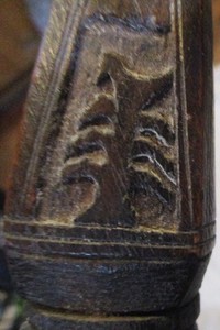 ANTIQUE RARE ETHNOGRAPHIC HAND CARVED & ETCHED WOODEN POUNDER BIRD TREE CIRCLES