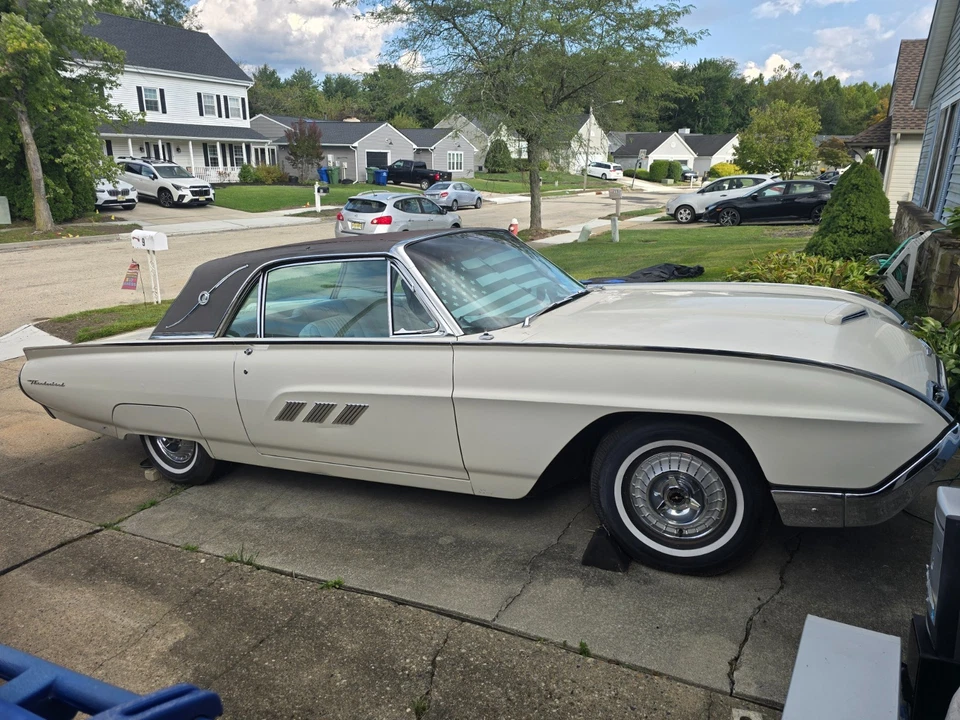 1963 Ford Thunderbird Landau - Image 2 of 4