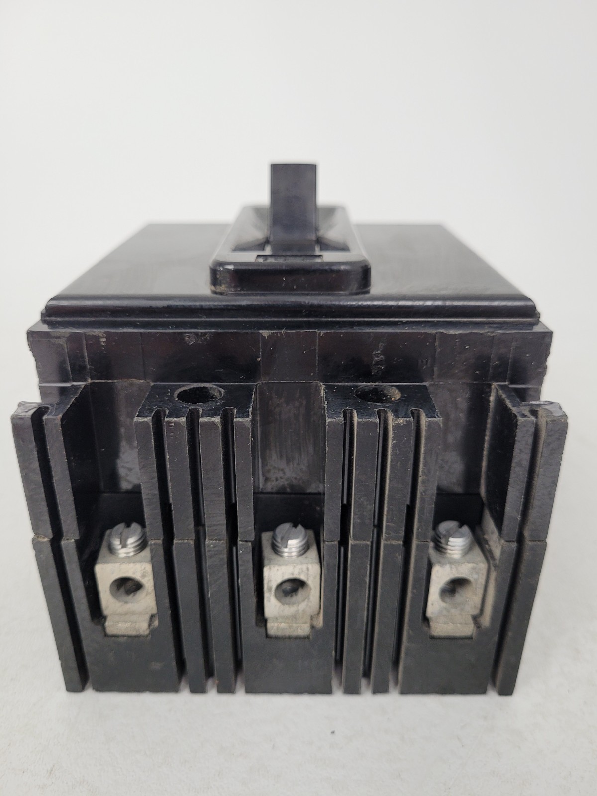 NEF433015 FPE 15 Amp 480 VAC Circuit Breaker - Next Day Option