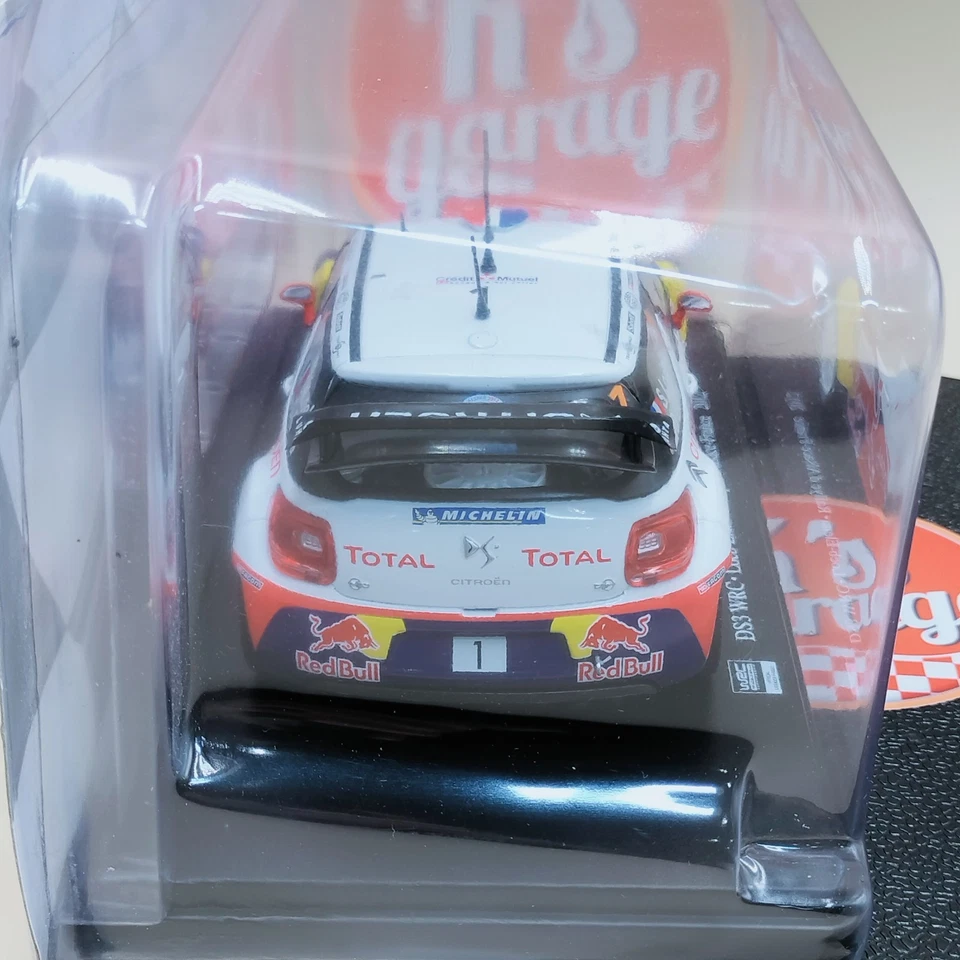 deagostini 1/24 DS3 WRC Loeb-Elena Rallye d'Alsace-France 2012 red bull diecast - Image 4 of 4