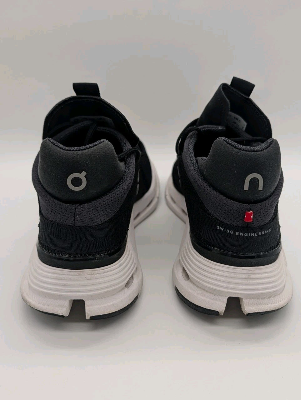 On Cloud Cloudnova Phantom Black Running Athletic… - image 2