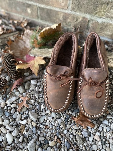 cabelas moccasin slippers