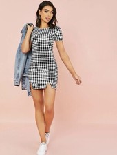 Gingham Plaid M-Slit Hem Short Sleeve Fitted Dress- Size Extra Small