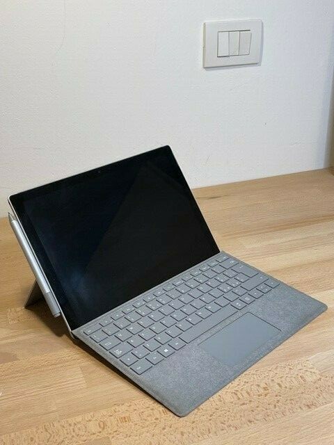 Microsoft Surface Pro 7 12.3