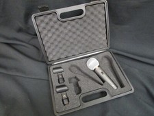 Behringer Microphone  Hard Shell Case Holds 3 Stage Mics, 3 Mic Clips