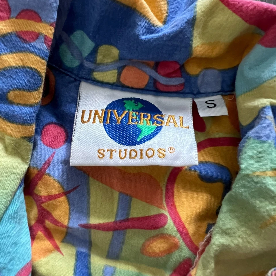 Camisa Tropical Vintage Universal Studios Hollywood Manga Corta Botón Pequeña Foto 2 de 3