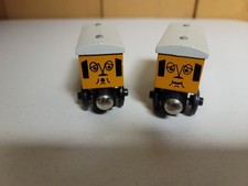 Thomas Wooden Railway Annie  Clarabel passenger coaches Excellent Condition