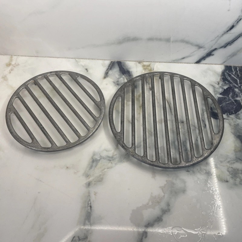(2) L.E. Mason No 7 & 8 Cast Aluminum Broil Racks Trivet Easy Clean