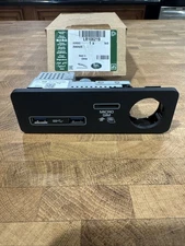 OEM Jaguar Land Rover USB Media Port + SIM Slot JPLA-19E110-BB LR106219