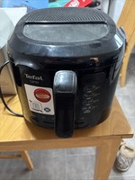 Tefal Uno Compact Deep Fat Fryer FF203840 Black | 1kg Food Capacity Brand New