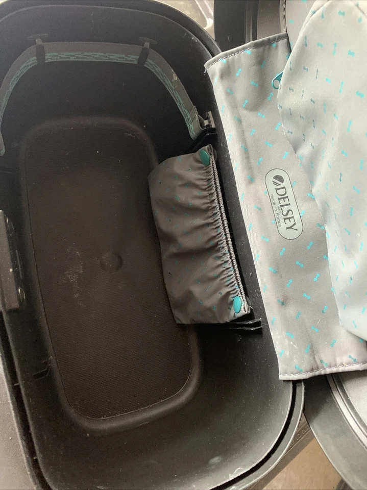 Delsey Luggage Black Cosmetics Tote Carry-on Made In France Vintage - Image 3 of 4