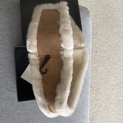 NWT woman’s sheepskin reversible headband in chestnut and sock bundle UGG | Accessories | Ugg Womens Sheepskin Reversible Headband  main image 4